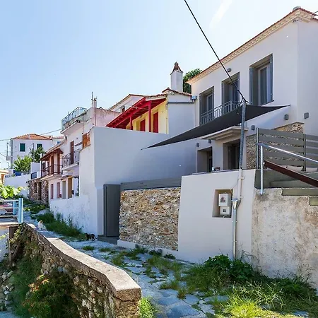 Cute House * סקופלוס טאון