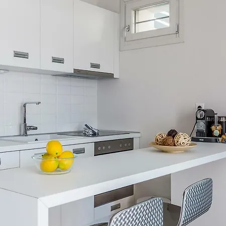 Cute House * סקופלוס טאון